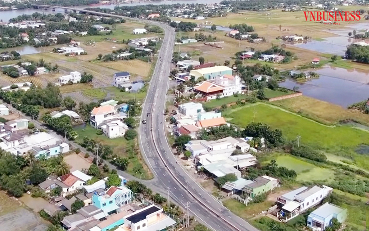 Bộ TN&MT họp với TP.HCM về bảng giá đất, hơn 8.800 hồ sơ đất đai bị 'treo' sắp được gỡ vướng?