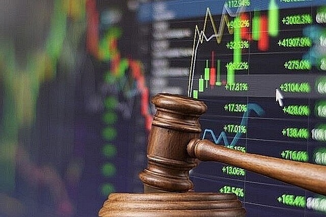 Loạt công ty chứng khoán nhận 'trát' phạt và bị nhắc nhở