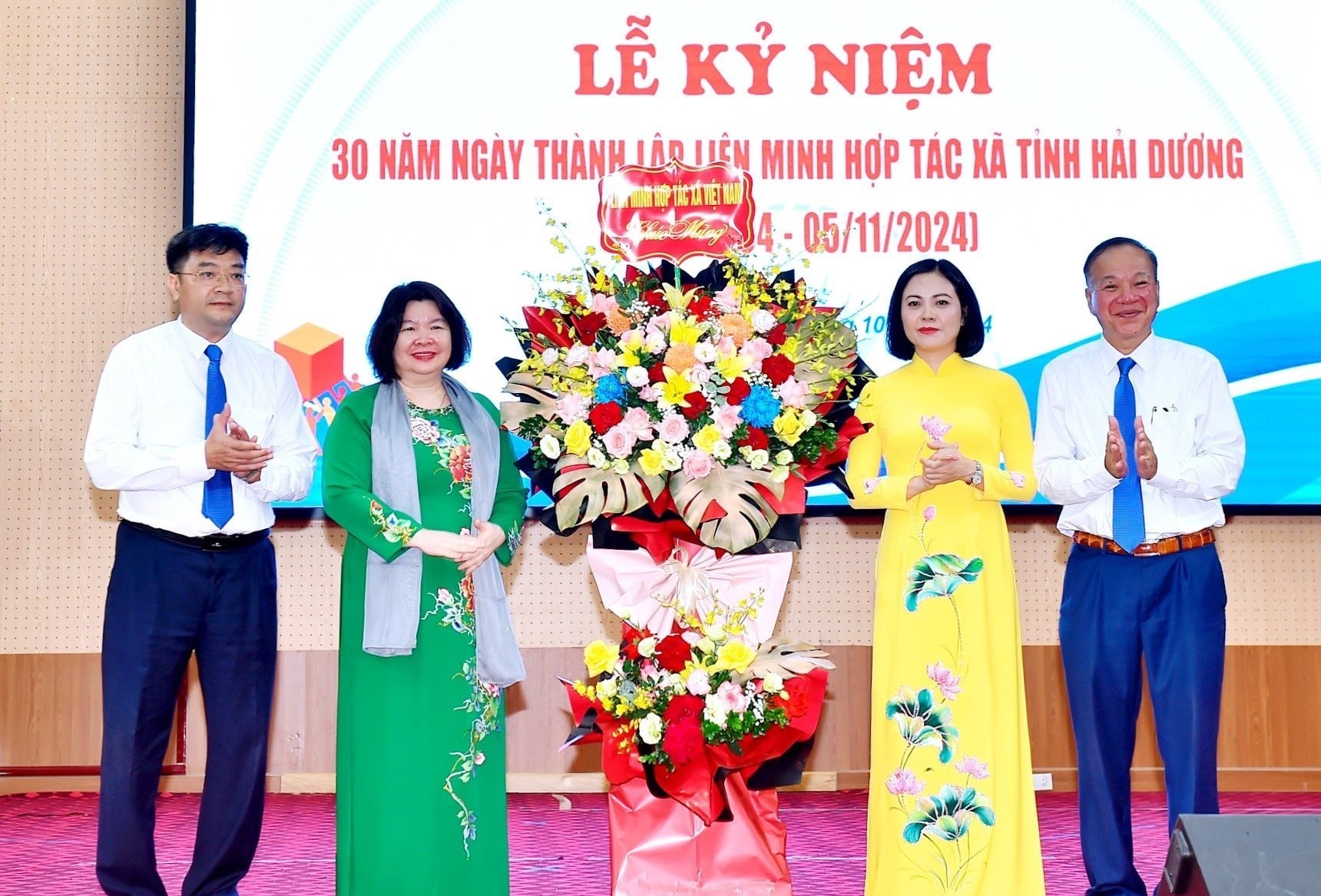 Liên minh HTX tỉnh Hải Dương: 30 năm làm trụ đỡ vững chắc cho các HTX phát triển