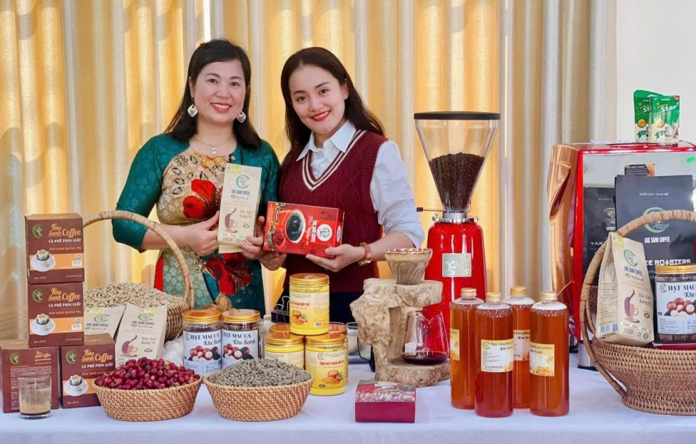 HTX tìm 'không gian riêng' trước cơn bão hàng giá rẻ đổ bộ