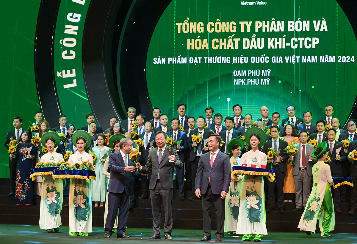 Đạm Phú Mỹ và NPK Phú Mỹ tiếp tục được công nhận là 'Thương hiệu Quốc gia'