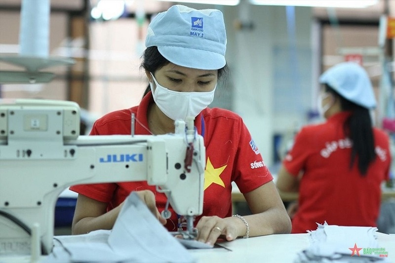 Năm 2024, Dệt may tăng trưởng 11,26% nhưng vẫn đối diện với loạt thách thức