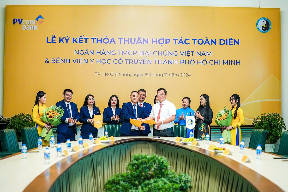 PVcomBank đẩy mạnh hợp tác với bệnh viện Y học cổ truyền TP. Hồ Chí Minh