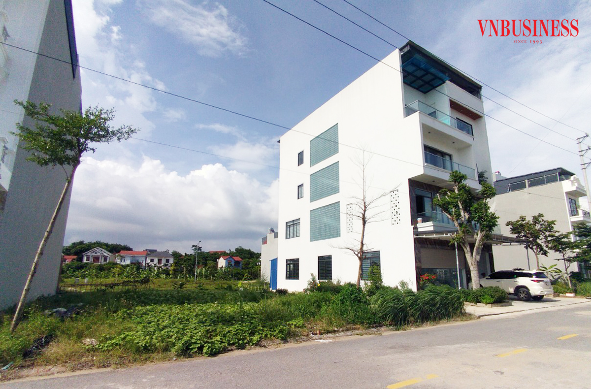 Sóng đất nền đang dâng