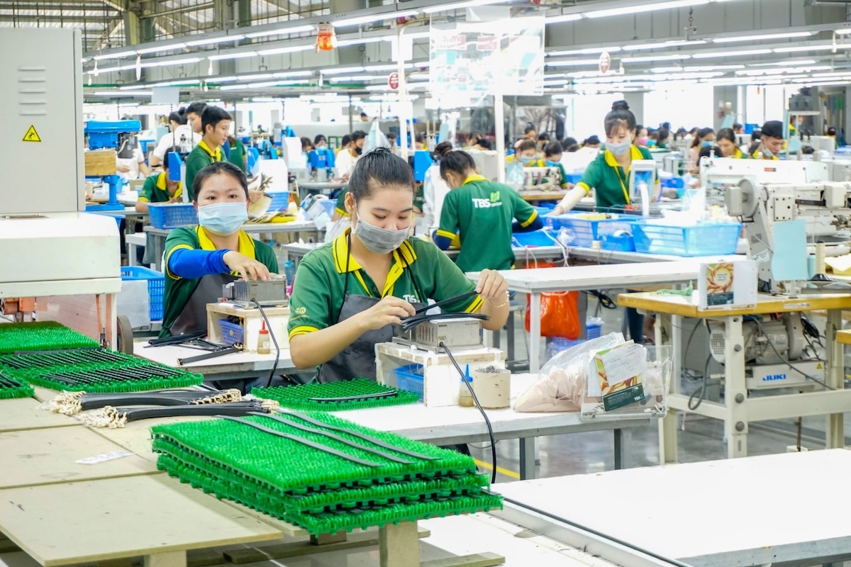 S&P Global: Ngành sản xuất Việt Nam tăng trưởng chậm lại