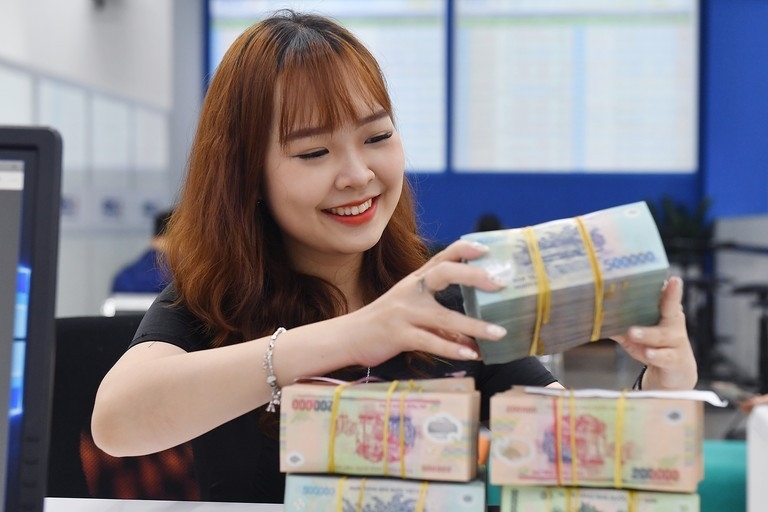 Thanh khoản 'căng', vẫn khó có cuộc đua lãi suất huy động cao?