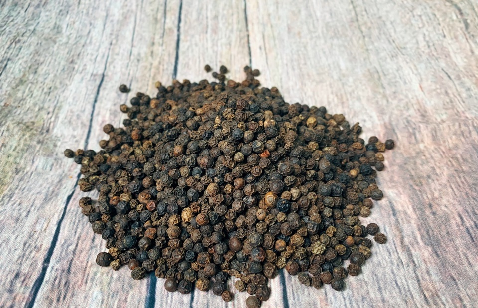 Giá tiêu tăng rải rác 500 đồng/kg
