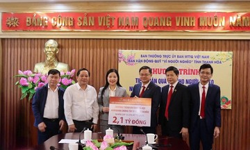 Agribank chi hơn 100 tỷ đồng hỗ trợ người nghèo dịp Xuân Ất Tỵ 2025