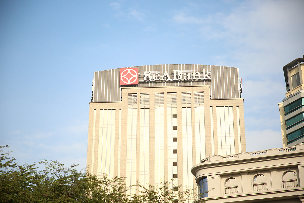 SeABank bán 100% công ty tài chính PTF cho AEON