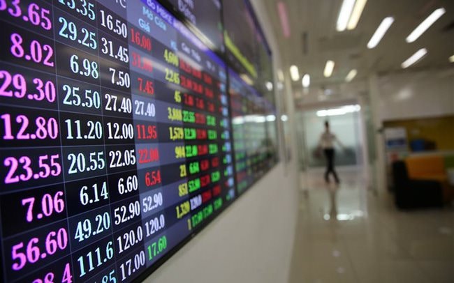 Nhà đầu tư chứng khoán có xu hướng... 'nghỉ Tết sớm'