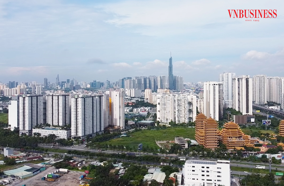 Ông lớn bất động sản 'tung chiêu' thoát hàng tồn