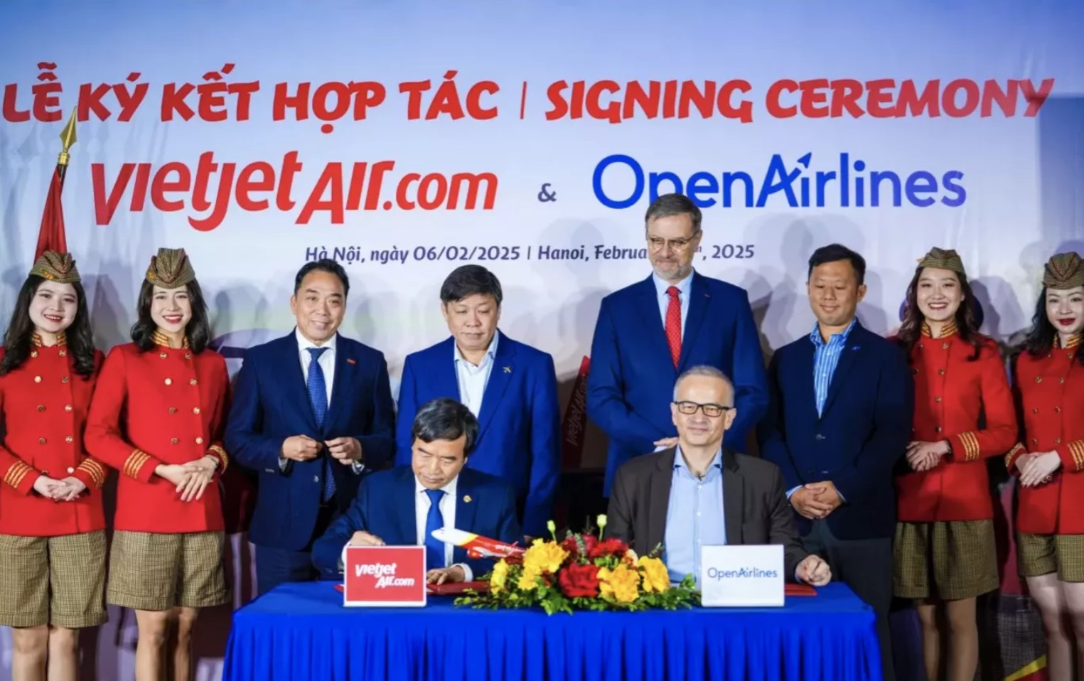 Vietjet Air bắt tay OpenAirlines để tiên phong ứng dụng AI