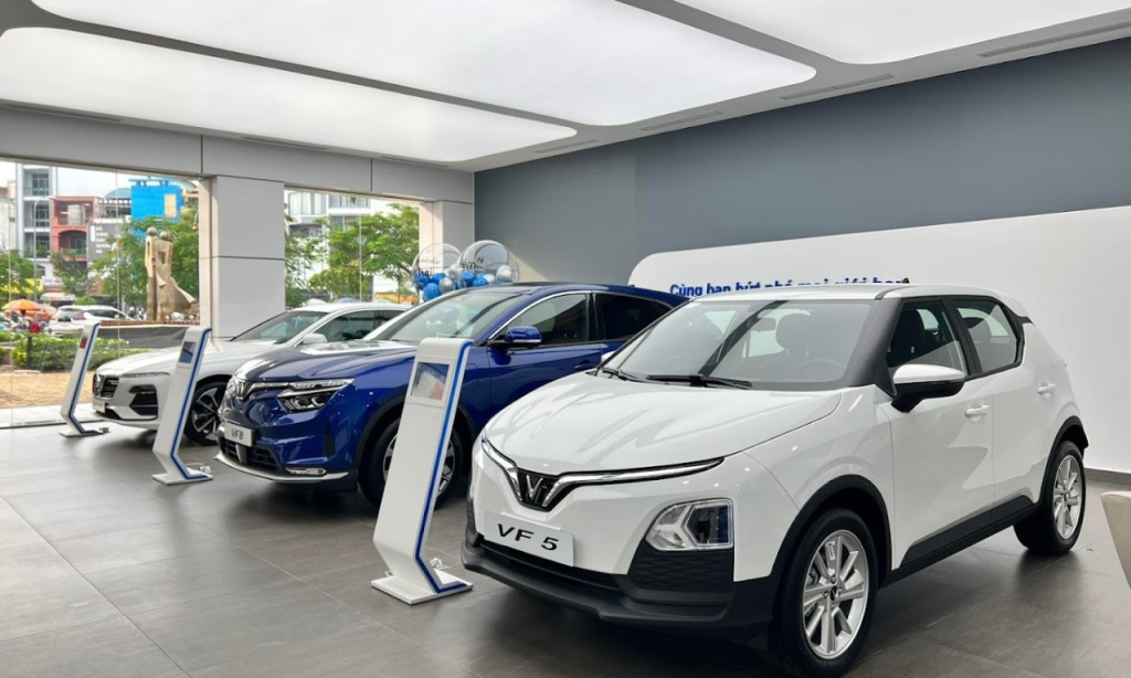 Đề xuất duy trì lệ phí trước bạ lần đầu 0% với ô tô điện chạy pin thêm 2 năm