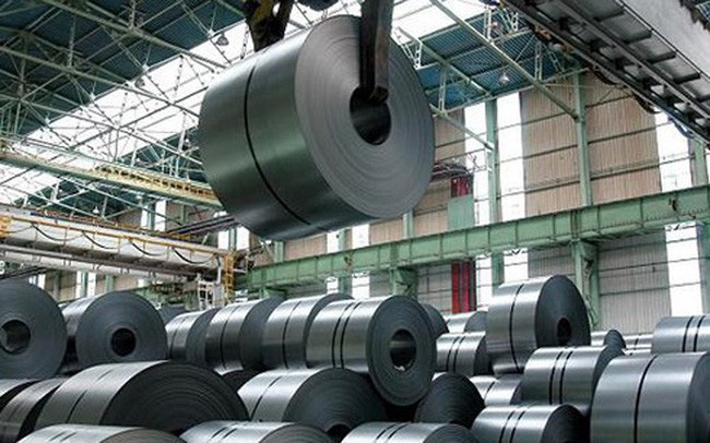 Thép Nam Kim đối mặt với thách thức kép, Chủ tịch vẫn mạnh tay mua thêm cổ phiếu để nâng sở hữu