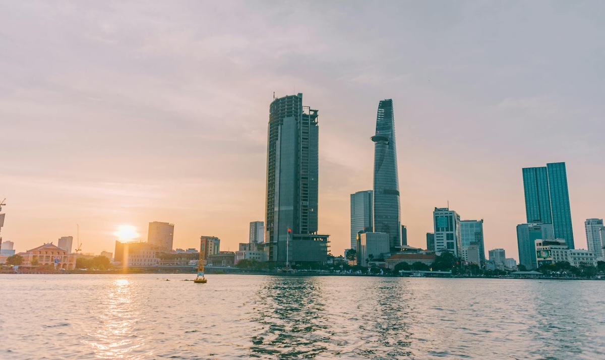 Làm gì để tránh rủi ro thuế quan từ Mỹ, đón đầu cơ hội từ cuộc chiến thương mại?