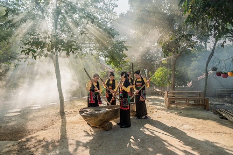 Phát triển du lịch từ tài nguyên núi rừng, huyện nghèo của tỉnh Thanh Hóa từng ngày “thay da đổi thịt”
