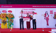 Agribank trao 1 tỷ đồng tiền mặt cho khách hàng trúng thưởng &quot;Xuân tích lũy - Quỹ đong đầy&quot;
