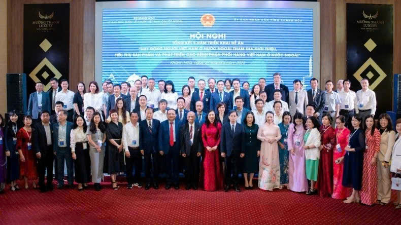 Khai thác nền tảng số là lối ra cho doanh nghiệp Việt