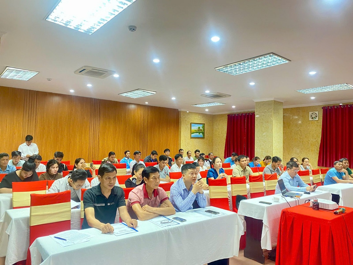 Thương mại điện tử cùng HTX xóa đói, giảm nghèo ở Quảng Ngãi
