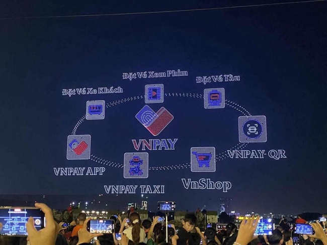 VNPAY lên tiếng sau lùm xùm logo xuất hiện dày đặc trong buổi tổng duyệt kỷ lục 10.500 drone