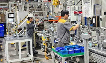 Tháo gỡ rào cản thể chế, &#039;nâng cấp&#039; hộ kinh doanh để kinh tế tư nhân bứt phá
