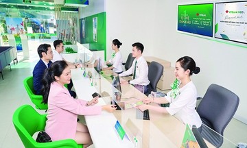 Lãi suất huy động bị ‘ghìm cương’: Ngân hàng xoay xở nguồn vốn từ kênh đầu tư khác