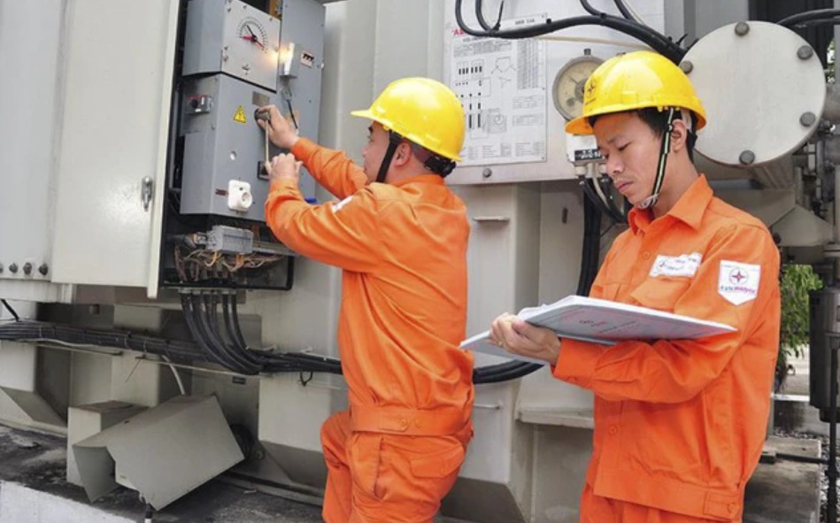 Tăng giá điện 4,8% có hợp lý? Góc nhìn đa chiều giữa áp lực chi phí và yêu cầu an sinh