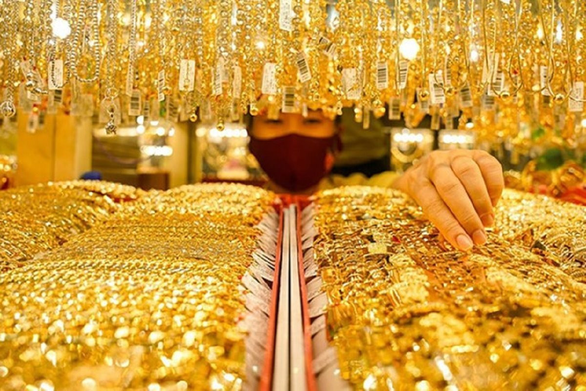 Giá vàng trong nước lại giảm, chuyên gia khuyến cáo tiềm ẩn nhiều rủi ro
