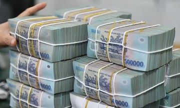 Tiền gửi dân cư vào ngân hàng tăng thêm 178.000 tỷ đồng trong 1 tháng