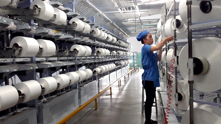 Vừa từ nhiệm chức vụ Chủ tịch HĐQT, bà Đặng Mỹ Linh nhanh chóng muốn trở thành cổ đông lớn nhất của Sợi Thế Kỷ