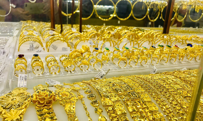 Vàng miếng và vàng nhẫn giảm cả triệu đồng ngay khi vừa mở cửa giao dịch