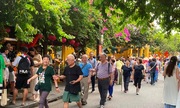 Thấy gì từ con số 1,53 triệu lượt khách ngoại đến Việt Nam mùa thấp điểm?