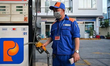 Giá xăng tăng kỳ thứ 3 liên tiếp, RON95-III gần chạm mốc 20.000 đồng/lít