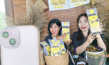Gạo nếp tím than ‘mở khóa’ xóa nghèo cho đồng bào Pa Kô ở Đakrông