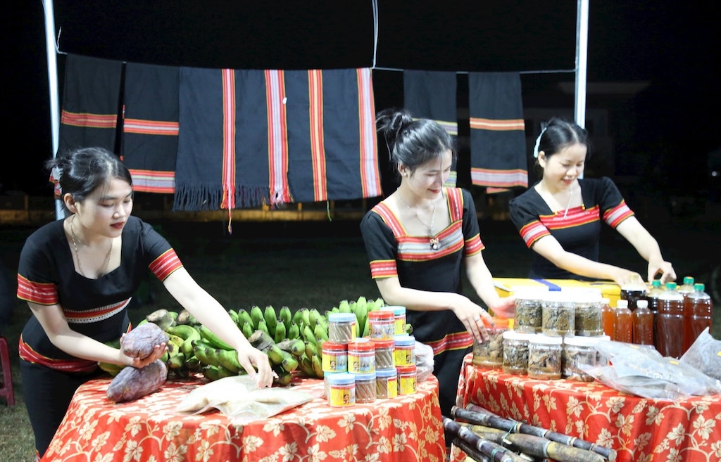 Đổi mới tư duy sản xuất nông nghiệp giúp người dân Nam Giang đổi đời
