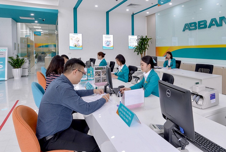 Tín dụng tăng nhanh, lãi suất huy động giảm, ngân hàng vẫn kỳ vọng thanh khoản tiếp tục cải thiện trong quý III