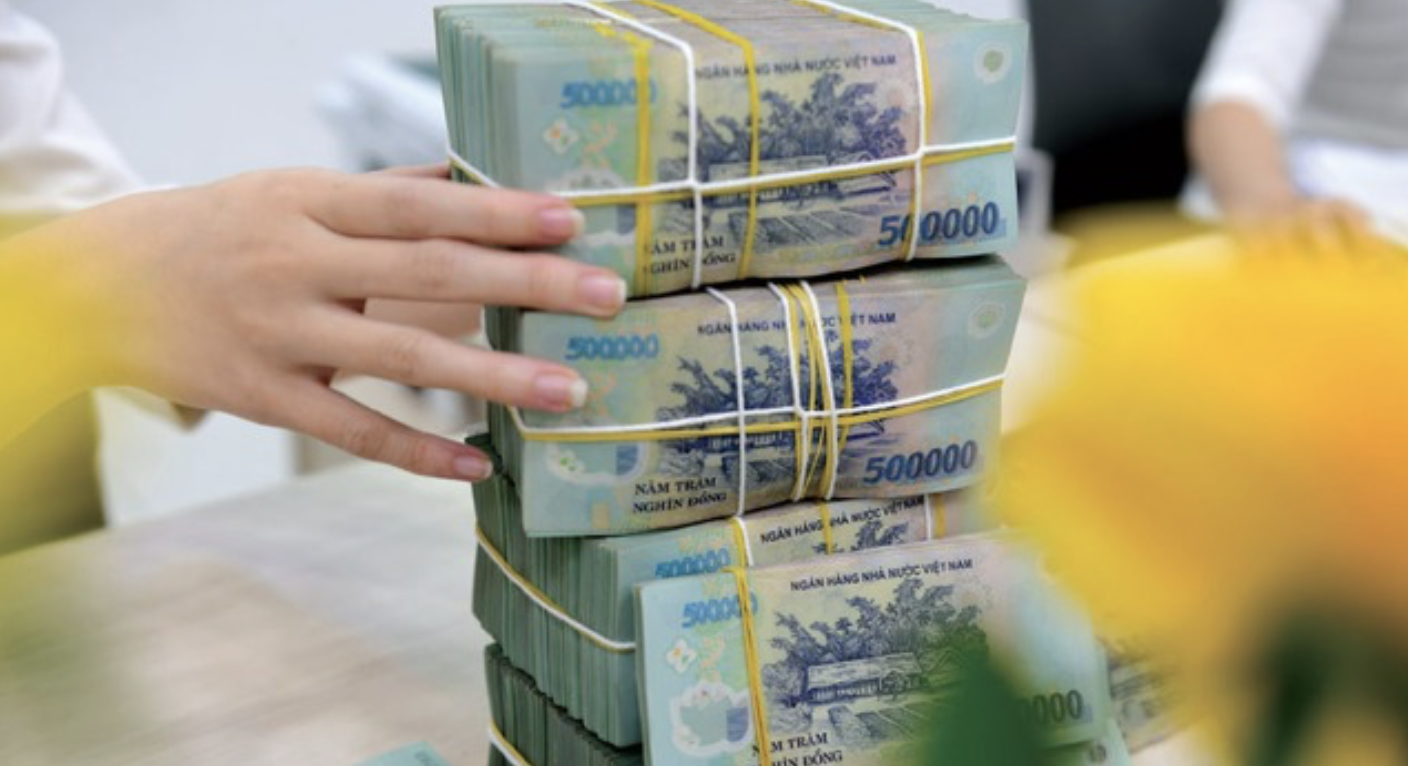Tín dụng tăng nhanh, cẩn trọng kiểm soát rủi ro