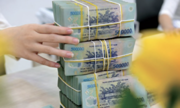 Tín dụng tăng nhanh, cẩn trọng kiểm soát rủi ro
