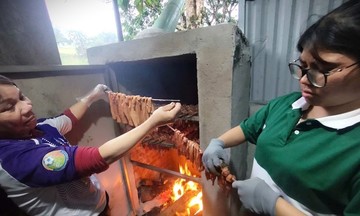 Hướng tới làm giàu cho người dân Bến Giằng từ chuỗi giá trị heo đen bản địa