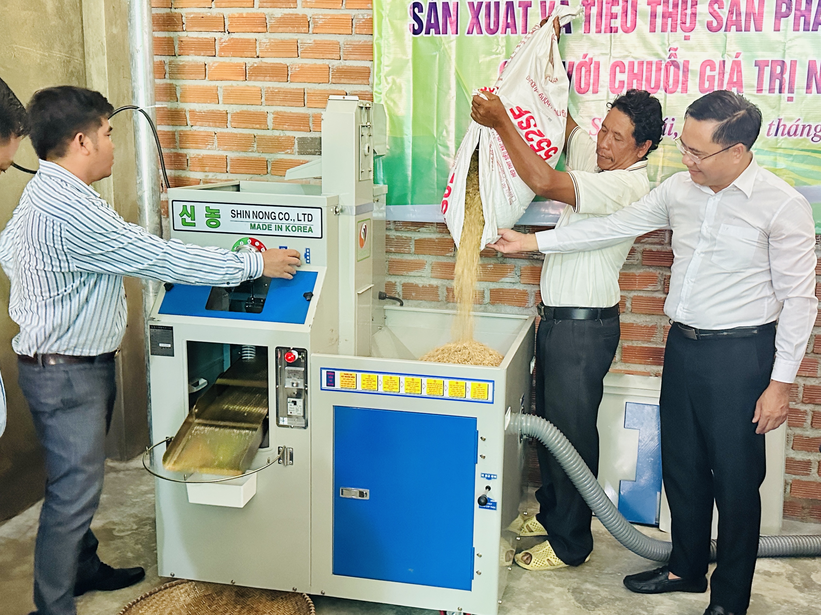 Kinh tế tập thể tiếp sức cho Khánh Vĩnh thoát nghèo
