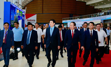 Hội nghị Xúc tiến Đầu tư Thương mại Hải Phòng 2025: Trao giấy phép đầu tư cho 32 dự án trị giá 15,5 tỷ USD