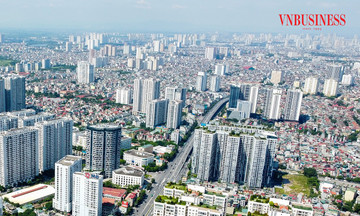 Nguồn cung nhiều, tín dụng thông thoáng, vì sao mua nhà vẫn ‘khó như lên trời’?