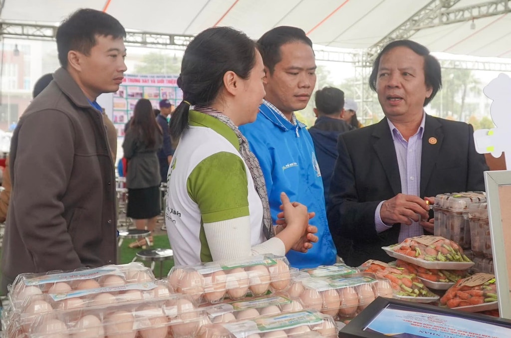 Thương mại hai chiều thúc đẩy tiêu thụ sản phẩm vùng đồng bào dân tộc thiểu số ở Hướng Hiệp