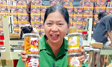 Bất ngờ với doanh số bán hàng &#039;khủng&#039; của thương hiệu Hằng Du Mục và Ăn cùng bà Tuyết