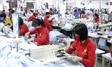 Thách thức thuế quan hay điểm nghẽn nội tại làm khó dệt may?