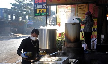HTX nâng tầm sản phẩm bánh truyền thống giúp người dân thoát nghèo