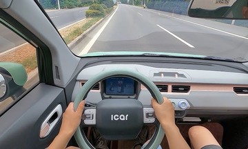 Xuất hiện ô tô điện mini giá rẻ hơn cả Honda SH 350i