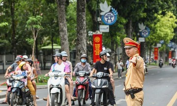 Hà Nội phân luồng giao thông phục vụ Triển lãm thành tựu kinh tế - xã hội
