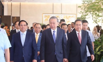 Khai mạc triển lãm 80 năm thành tựu đất nước