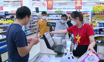 Đề xuất chi hơn 200 tỷ để khuyến khích người dân lấy hóa đơn điện tử sau mỗi lần mua hàng